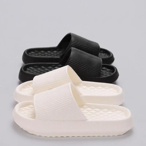 Chanclas Veraniegas Utune de Suela Gruesa y Cómoda de EVA BronShoes negras y blancas